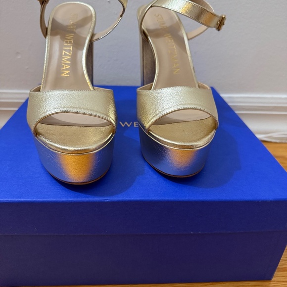 Stuart Weitzman Ryder Platform Heel Sandal Gold 38 - Picture 1 of 4
